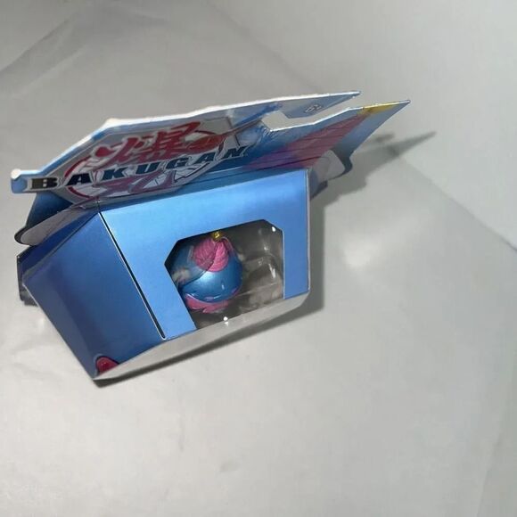 Bakugan 2021 Haos Cosplay Party Cubbo 2-inch Core Figure and Trading Cards - Picture 5 of 6